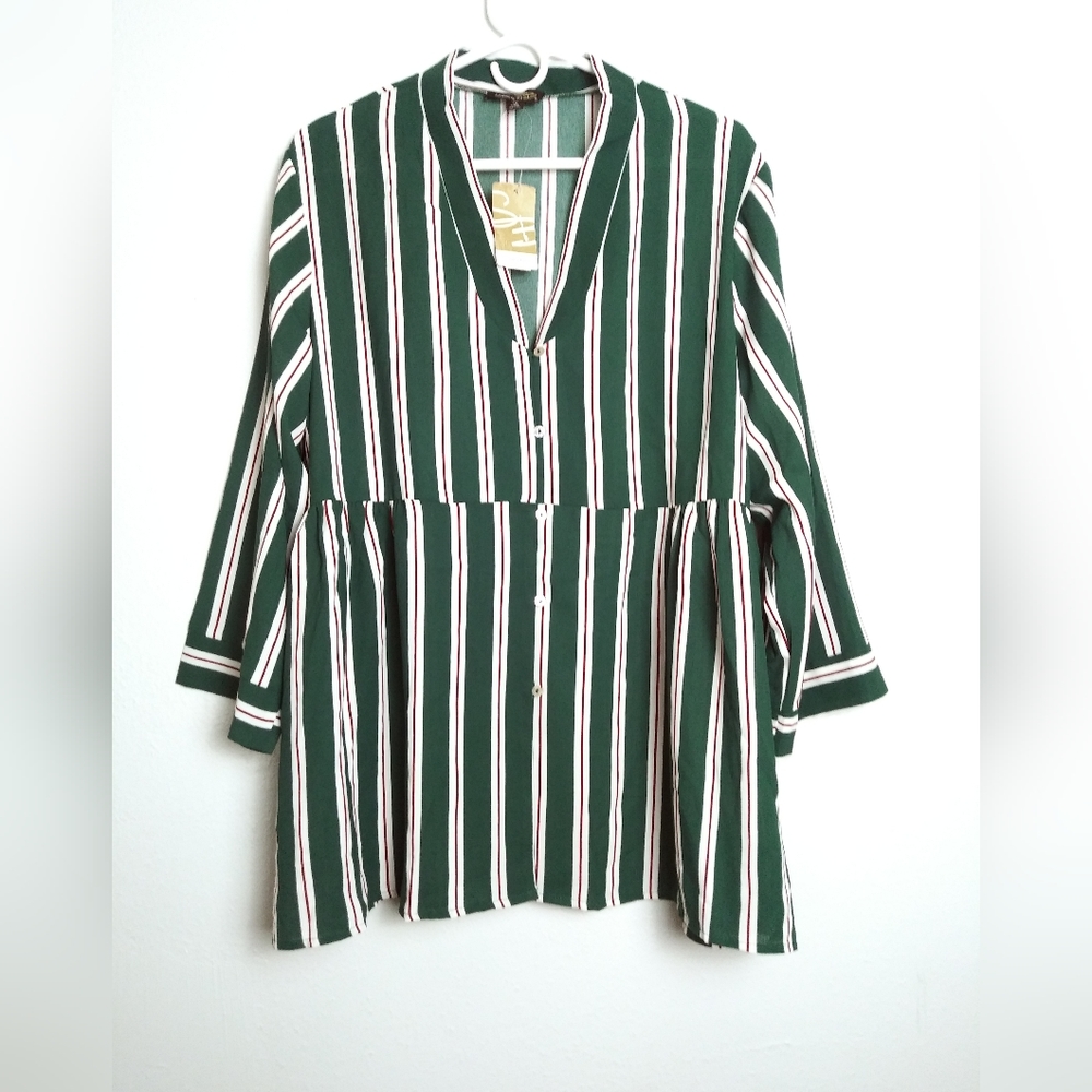 Suzanne Betro Button Front V- Neck Babydoll Blouse Women's 1X Casual